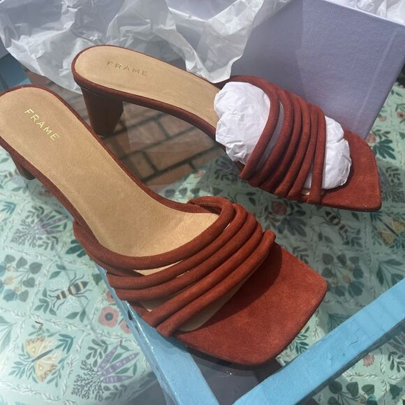 FRAME Le Tonga Suede Mules NIB - Picture 5 of 13